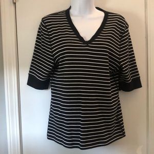 🏵Ralph Lauren -Ralph-Women’s short sleeved top L